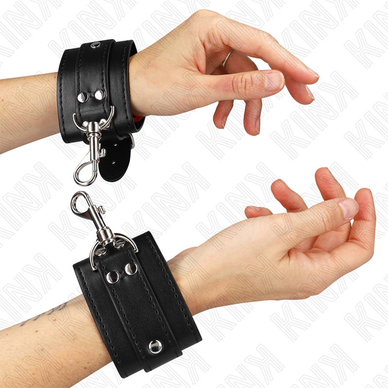 KINK - ARMBAND-FESSELN AUS SCHWARZEM, VERSTELLBAREM LACKLEDER, 21-28 CM X 5.5 CM