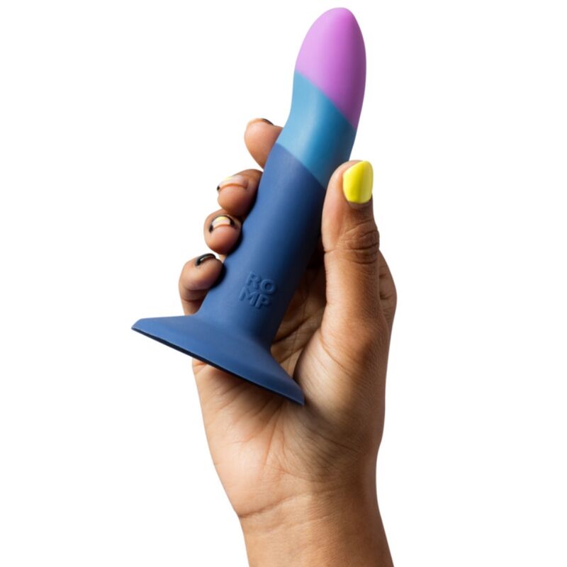ROMP - SMALL SILICONE DILDO WITH TRICOLOR SUCTION CUP 14 CM